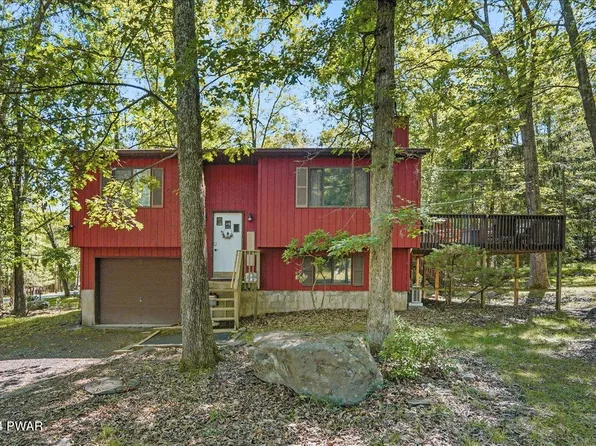 749 Clubhouse Dr, East Stroudsburg, PA 18302
