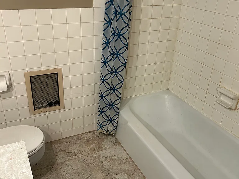 213 Newton Ave NE #308 — Photo 1
