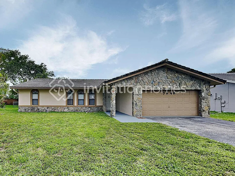7540 NW 21st Ct