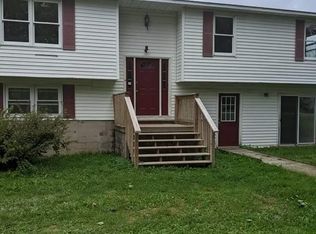86 Garrow St, Auburn, NY 13021