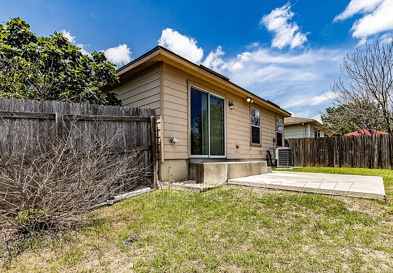 5745 Maxfli Dr — Photo 28