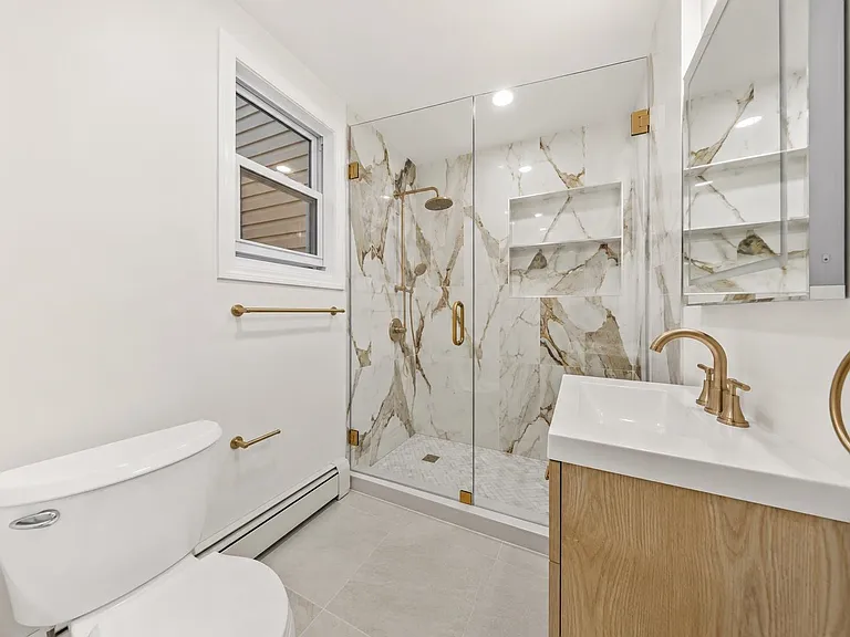 211 New York Ave #2 — Photo 22