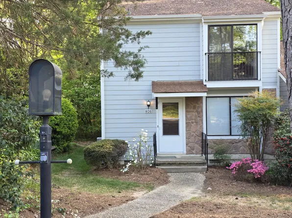806 Green Ridge Dr, Raleigh, NC 27609