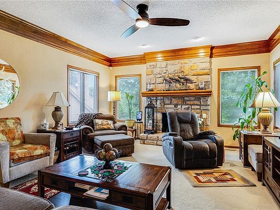 5th image of 18203 E 50th Terrace Ct S