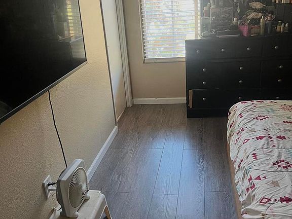 4th image of 285 Parkbrook Pl