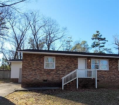 1st image of 2908A Myrtle Dr