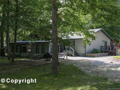 290 Old Hickory Ln, Sunrise Beach, MO, 65079