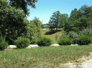 310 Round Knob Rd, Red House, WV 25168