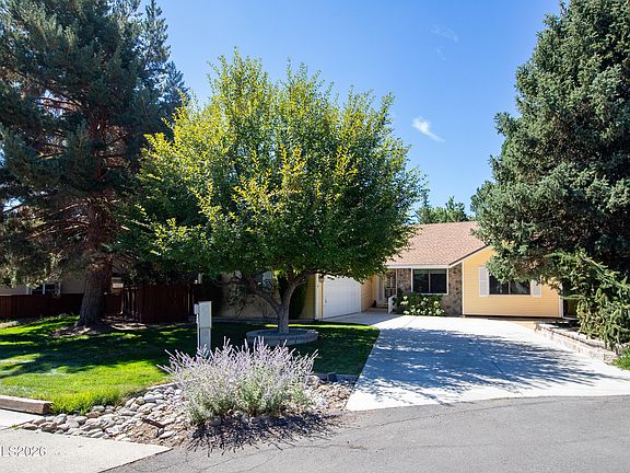 2nd image of 6383 Meadow Crest Cir