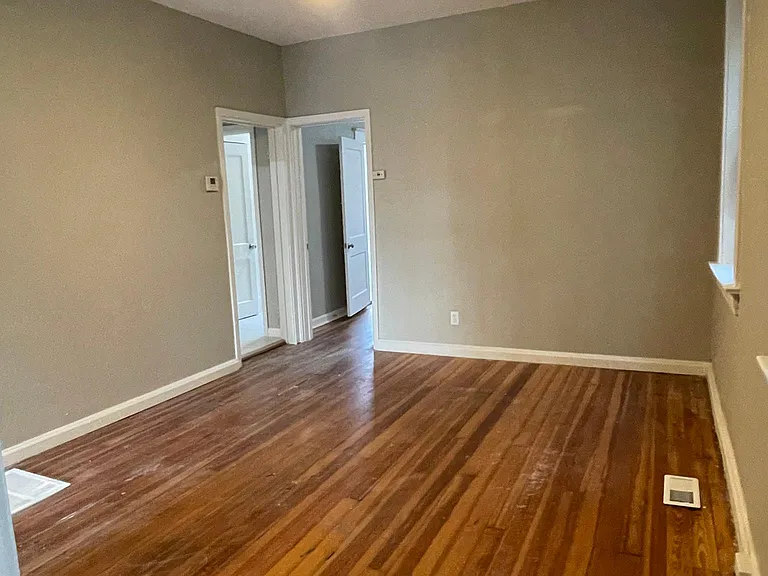 2835 Texas Ave #1F — Photo 10