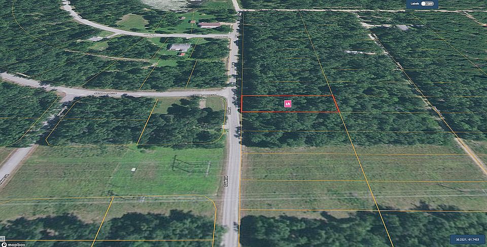2nd image of 1600 Clark Ln