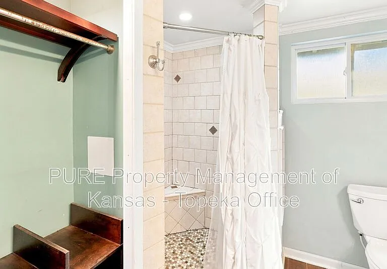1746 NW 39th St — Photo 18