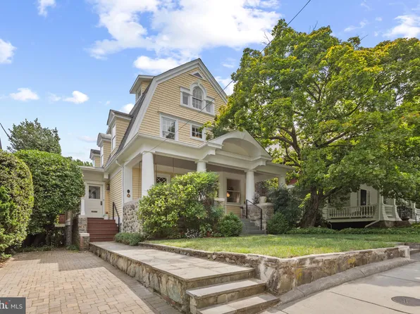 2942 Newark St NW, Washington, DC 20008