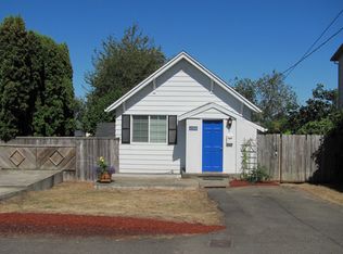 413 Dewey St, Oregon City, OR 97045