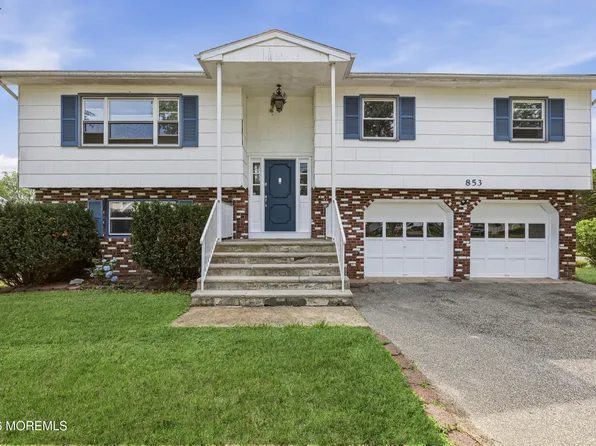 853 Neptune Avenue, Beachwood, NJ 08722