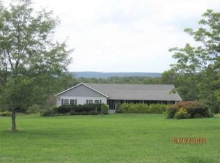 271 N Baker Rd, Waymart, PA 18472