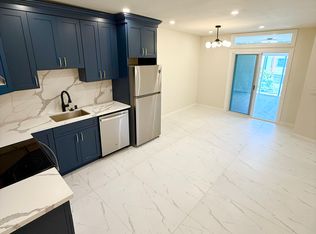 172 Athol Ave #23A, Oakland, CA 94606