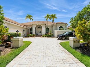 2708 Meadowood Dr, Weston, FL 33332