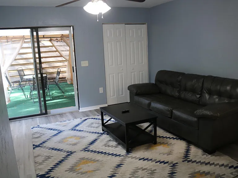 4634 SW 45th Ln — Photo 5