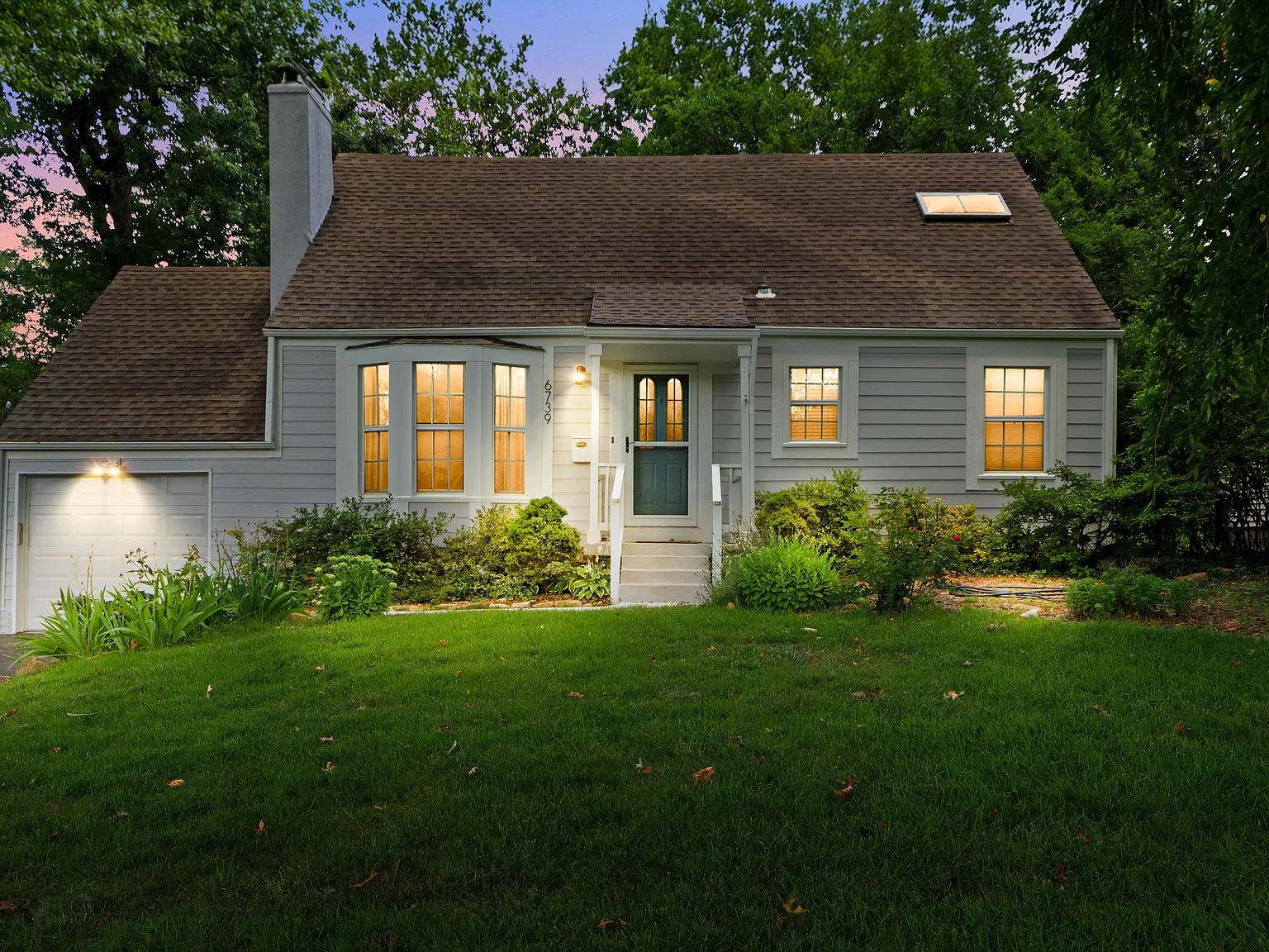 4 bed, 1892 sqft, $3,750 — Photo 2