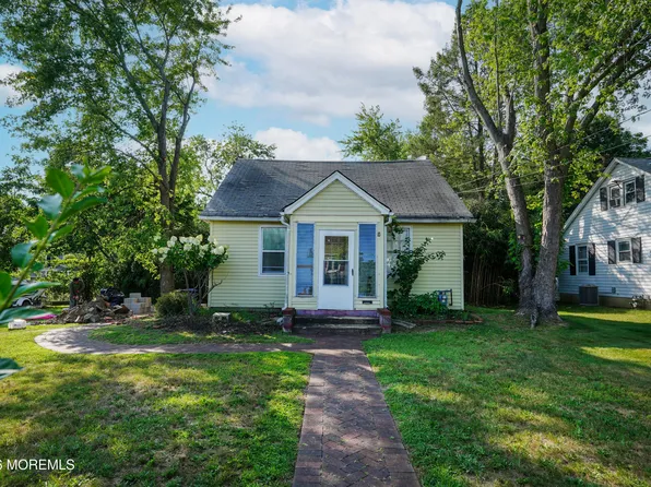 23 Dwyane Street, Oceanport, NJ 07757