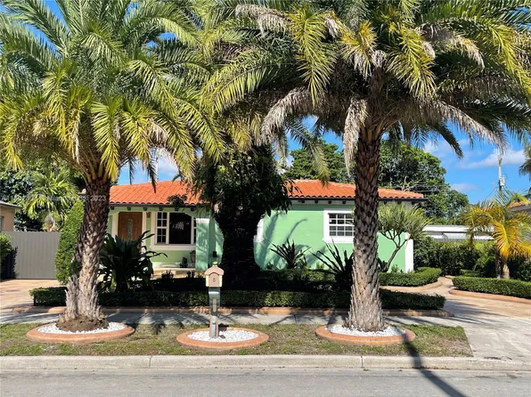 551 E 60th St, Hialeah, FL 33013