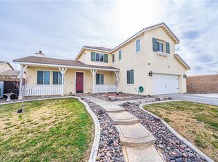 12209 Martinique St, Victorville, CA 92392