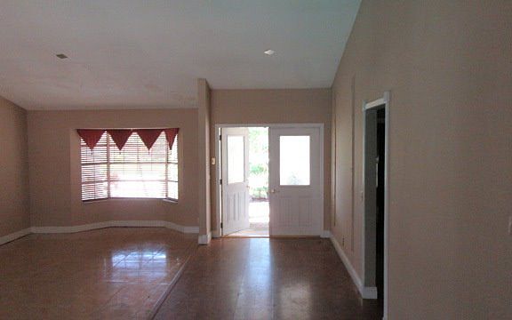 Additional Living Room