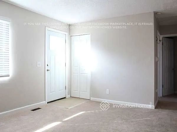 13298 Lackland Dr Denver, CO 80239 — Photo 3