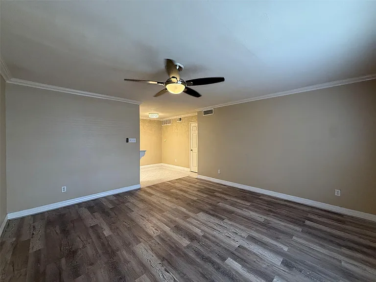 2250 Bering Dr #39 — Photo 6