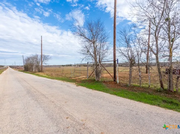 1140 Chalk Rd, Harwood, TX 78632