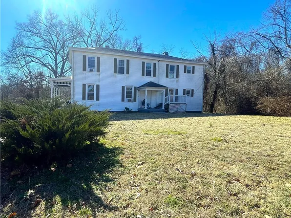 12020 Winfree St, Chester, VA 23831