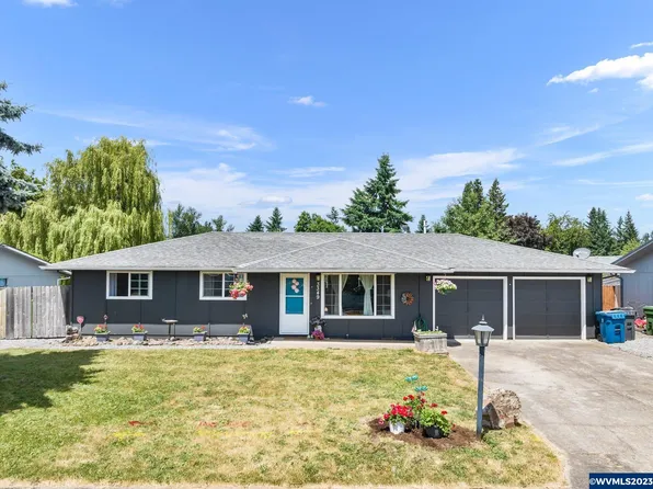 3349 West Pl, Hubbard, OR 97032