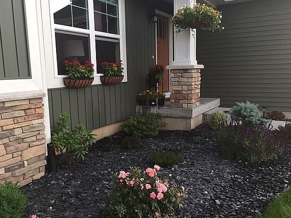 2nd image of 3476 Creekview Ct