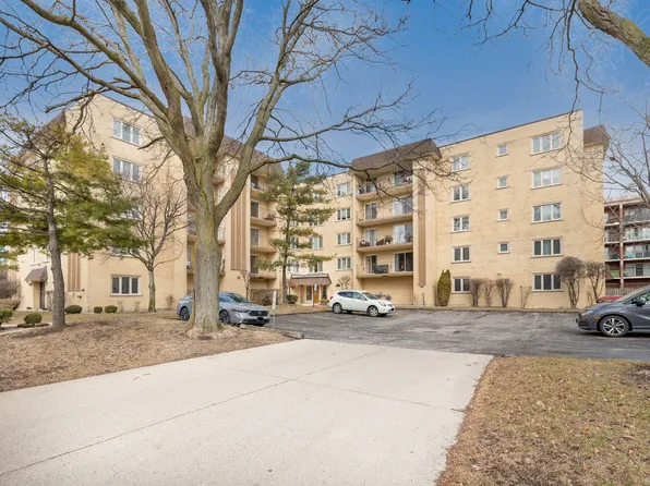 6460 W Belle Plaine Ave APT 304, Chicago, IL 60634