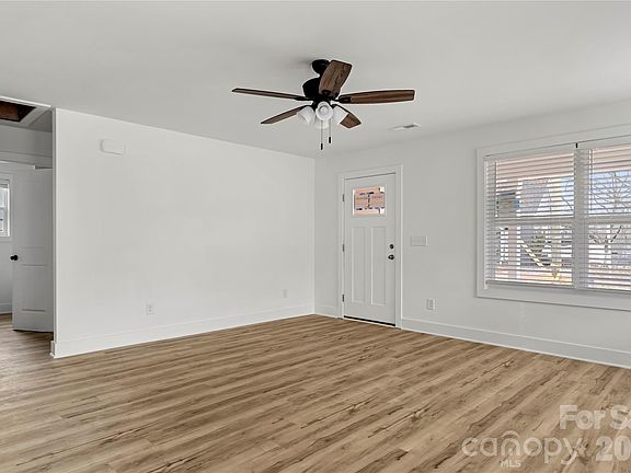 5th image of 522 Keels Ave