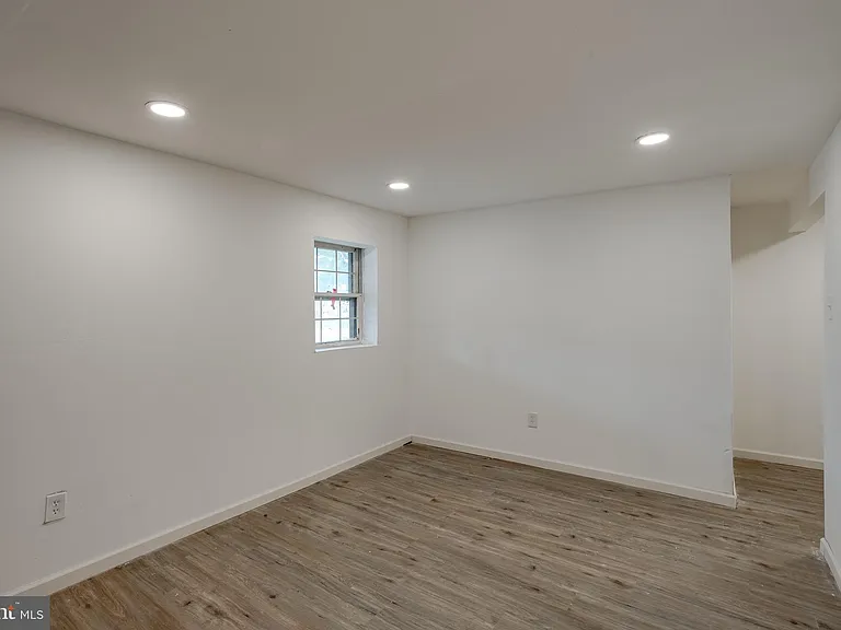101 Bayberry Ct — Photo 21