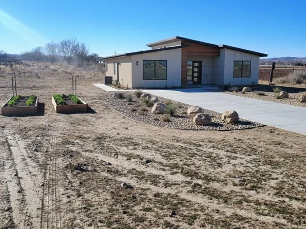 Calles Ln, Tome, NM 87060