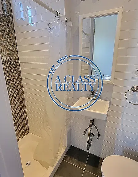 2802 Steinway St #3L — Photo 14