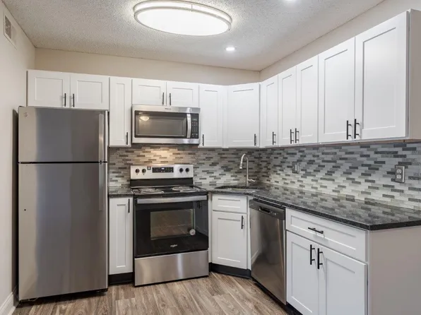 The Residences at Stonebrook Apartment Homes