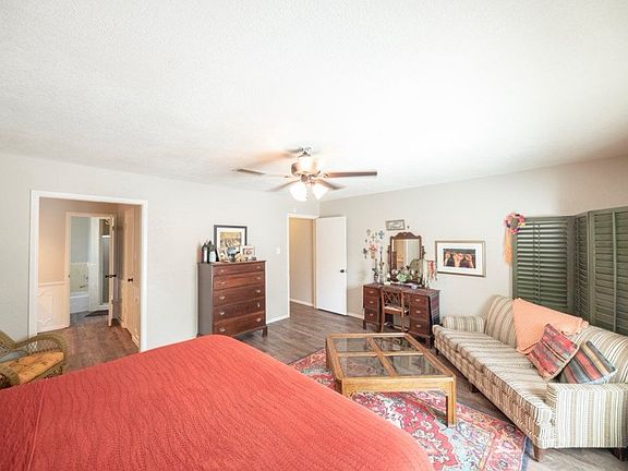 5th image of 3108 Auburn Dr