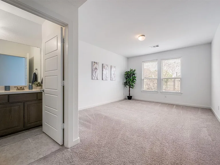 1728 Heron Way — Photo 29