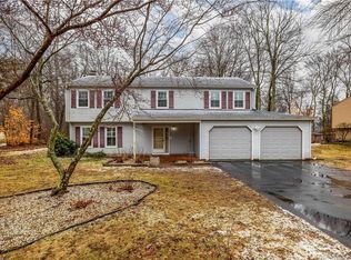 70 Cope Farms Rd, Farmington, CT 06032