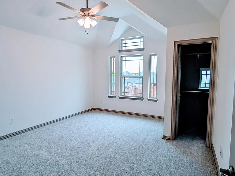 1813 Ordonez Dr — Photo 20