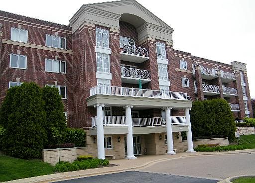 1st image of 7021 W Touhy Ave APT 409