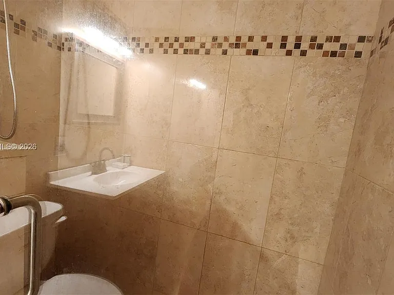 5981 Washington St #210 — Photo 14