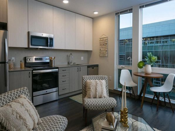 525 Boren Ave N APT 306