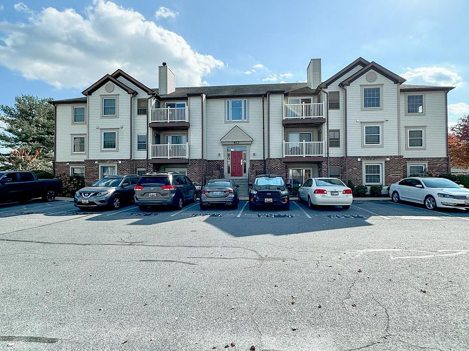 Building - Includes front row assigned parking space