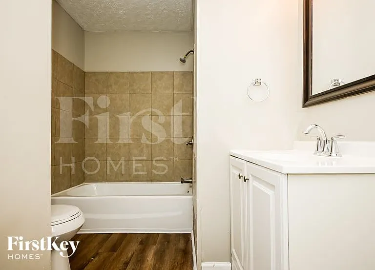 3031 Orbit Cir — Photo 14