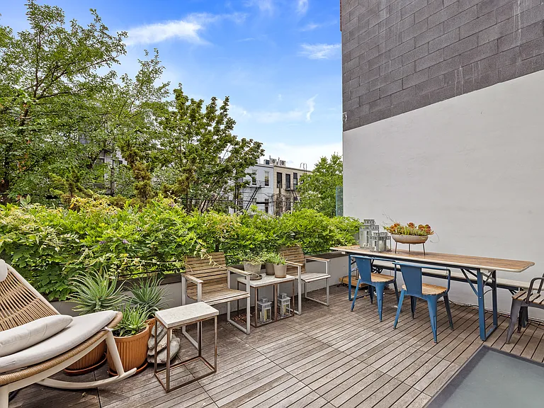 44 Sharon St #1 — Photo 10